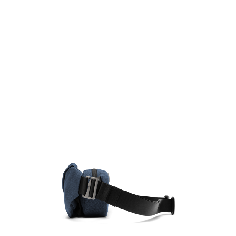 R0 Radiant Chest Bag - NIID